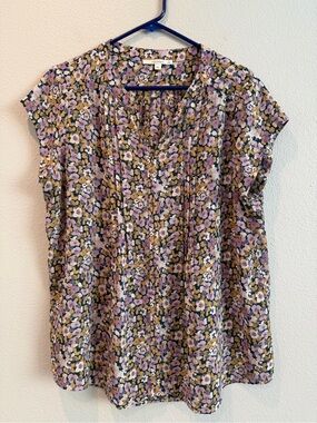 fun 2 fun Lavender and Olive Floral Pintuck Cap-Sleeve Blouse